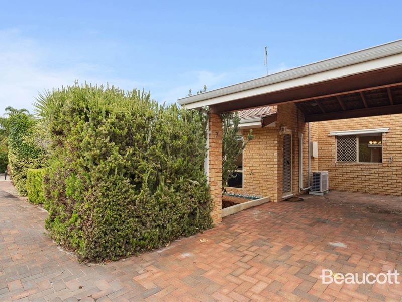 7/284 Grand Promenade, Dianella