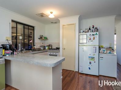 40 Adana Elbow, Kenwick WA 6107