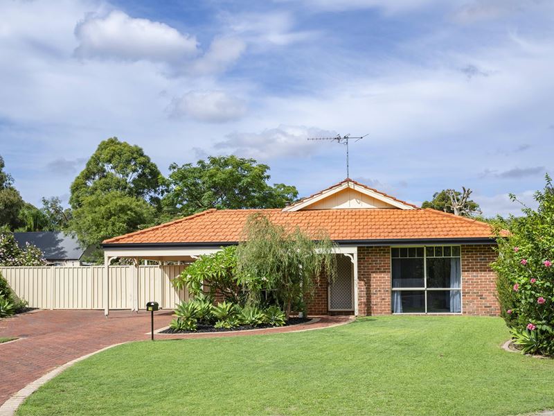 10 Karrinyup Retreat, West Busselton WA 6280