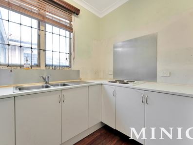 33 Hartfield Street, Queens Park WA 6107