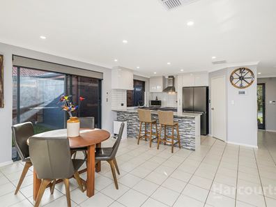 12 Vinciullo Way, Sinagra WA 6065