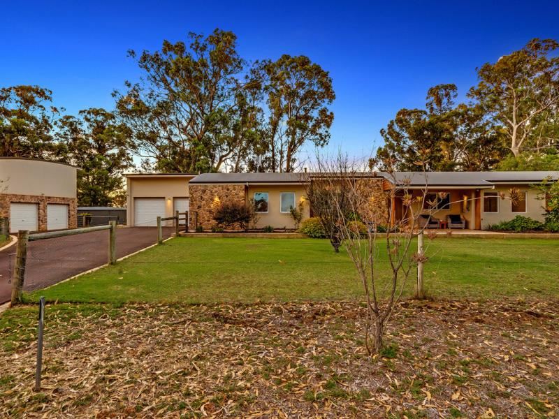 14 Old Timber Court, Reinscourt