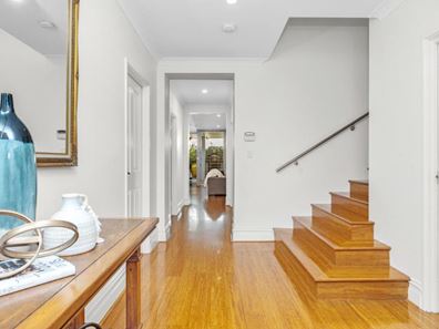 12 Nidjalla Loop, Swanbourne WA 6010