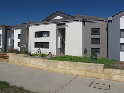 15 Hollyford Place, Butler WA 6036