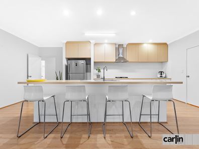 2 Starbush Gardens, Success WA 6164