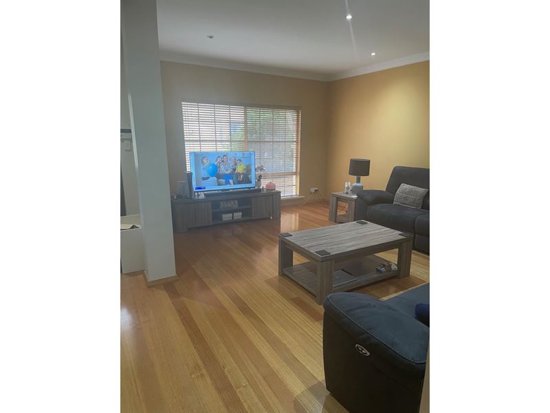 8A Nunn St, Hamilton Hill WA 6163