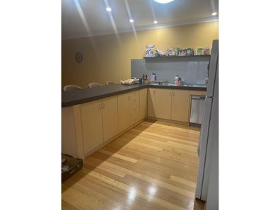 8A Nunn St, Hamilton Hill WA 6163