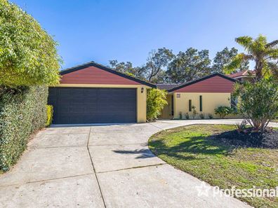35 Goollelal Drive, Kingsley WA 6026