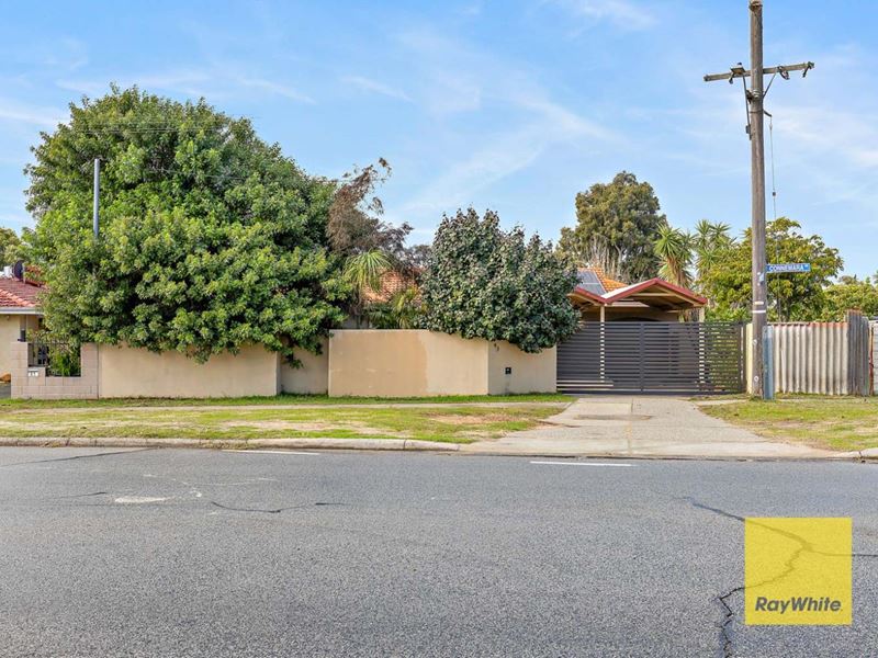 49 Connemara Drive, Thornlie WA 6108