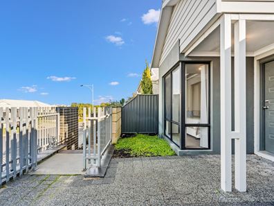 15 Cosmia Grove, Jindalee WA 6036
