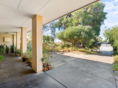 17 Ledger St, Warnbro WA 6169