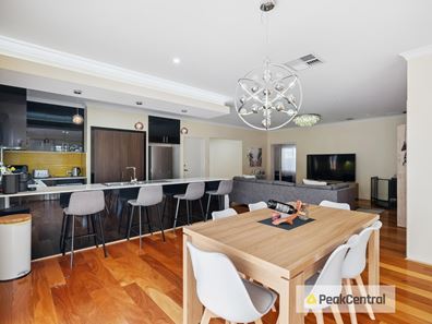 10 Hermitage View, Secret Harbour WA 6173