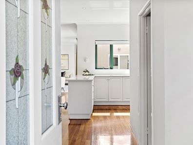 40 Mere View Way, Subiaco WA 6008