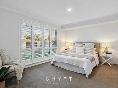 4 Greenoak Place, Woodvale WA 6026