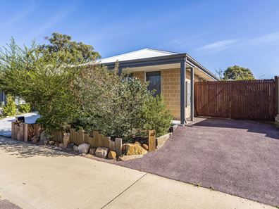 34 Ashwood Parkway, Lakelands WA 6180
