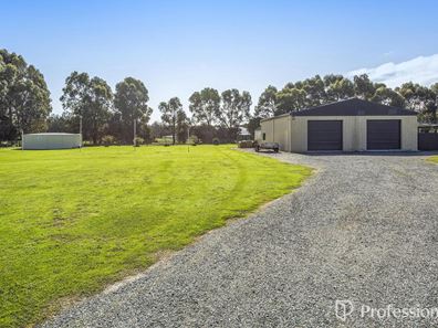 17 Maresfield Way, Cardup WA 6122