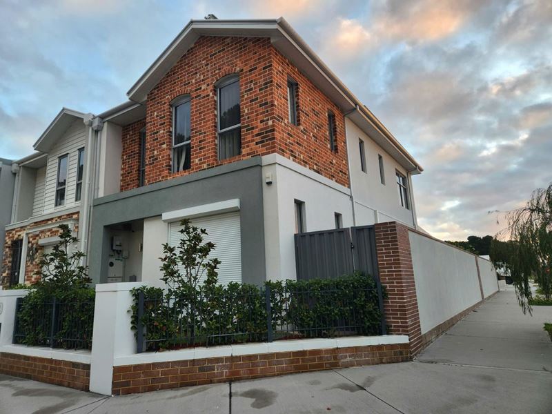 40 Catalpa Avenue, Ellenbrook WA 6069