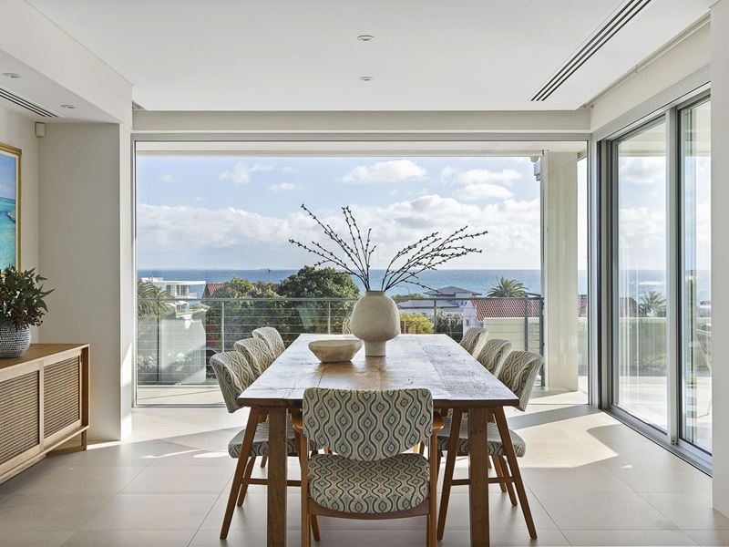 41 Sudbury Way, City Beach WA 6015