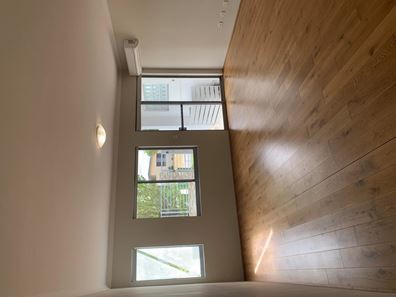 1/208 Fisher Street, Cloverdale WA 6105
