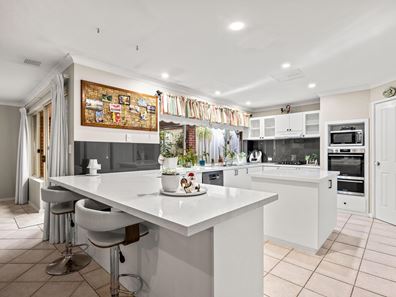 3 Megisti Place, Kelmscott WA 6111