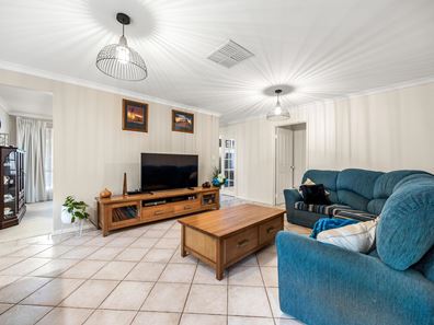 3 Megisti Place, Kelmscott WA 6111