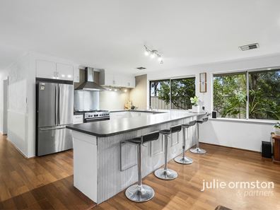 16 Quarry Ramble, Edgewater WA 6027