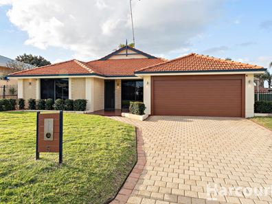5 Willmott Close, Halls Head WA 6210
