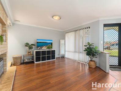 5 Willmott Close, Halls Head WA 6210