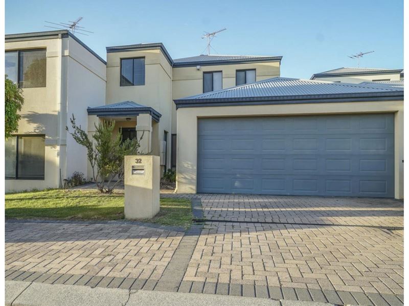 32 Halliday Grove, Hillarys WA 6025