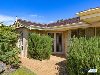 3 Aspen Close, Canning Vale WA 6155