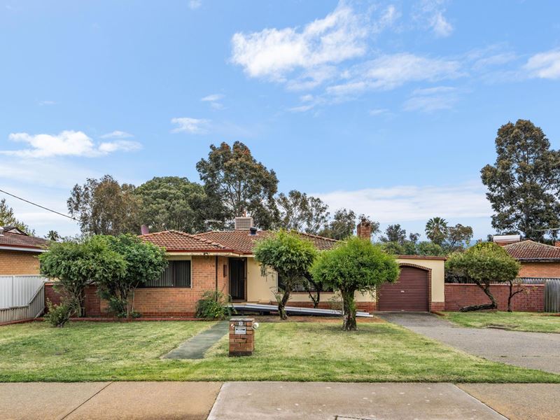 3 Merrifield Avenue, Kelmscott WA 6111