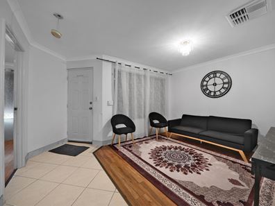 10 Kamber Court, Maddington WA 6109