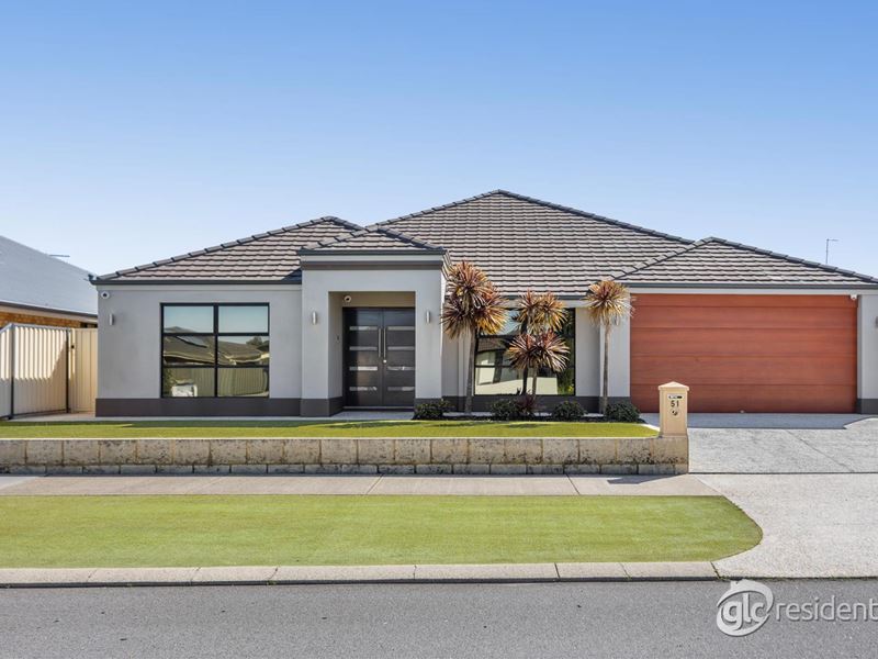 51 West Churchill Avenue, Lake Coogee