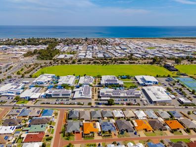 3 Lighthouse Grove, Madora Bay WA 6210