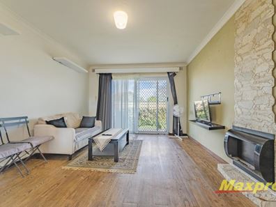 2/252 Spencer Road, Thornlie WA 6108