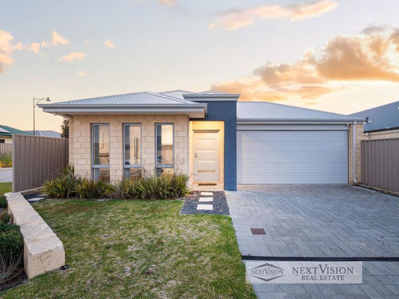 46 Hanbury loop, Success
