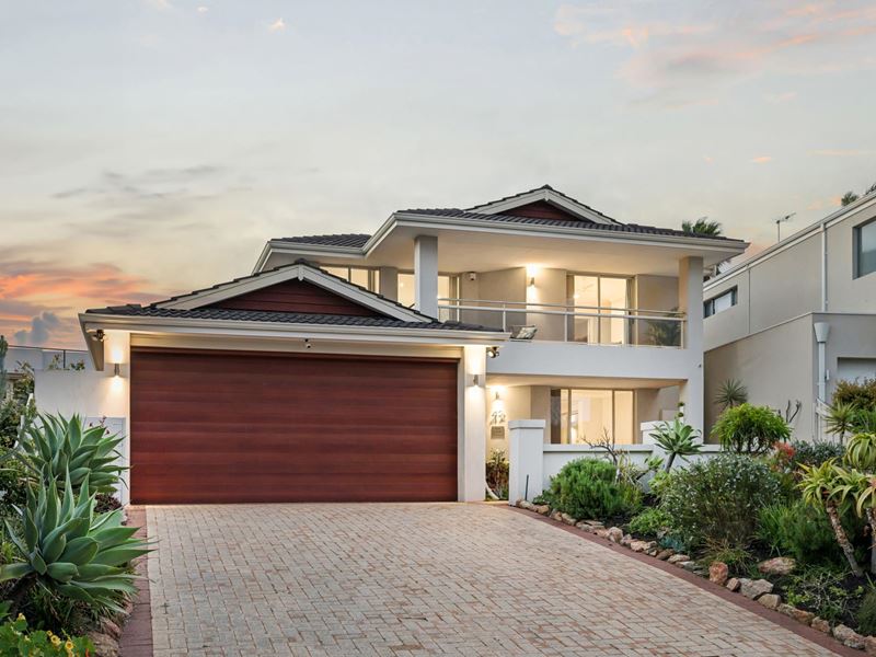 42 Broadbeach Boulevard, Hillarys