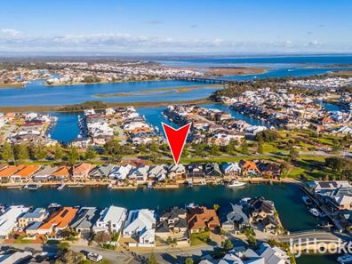 6 Starfire Close, Halls Head WA 6210