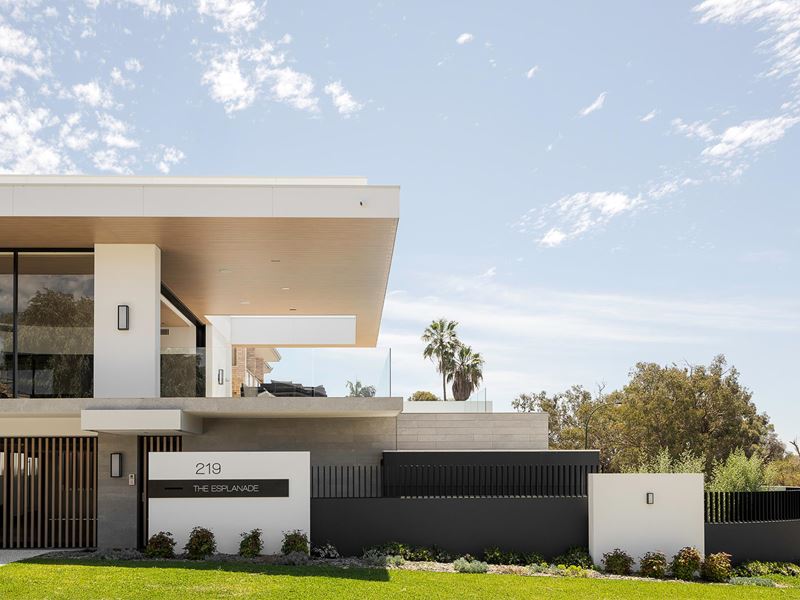 219 The Esplanade, Mount Pleasant WA 6153