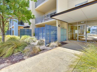 8/6 Ibera Way, Success WA 6164