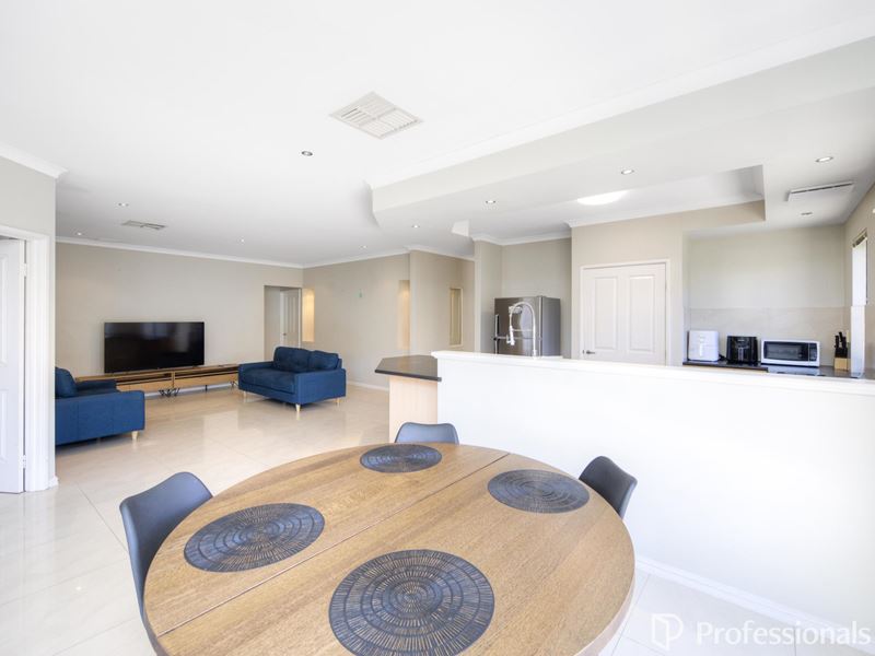 38 Beechwood Circle, Aveley