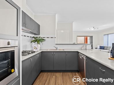 4 Dimond Court, Leeming WA 6149