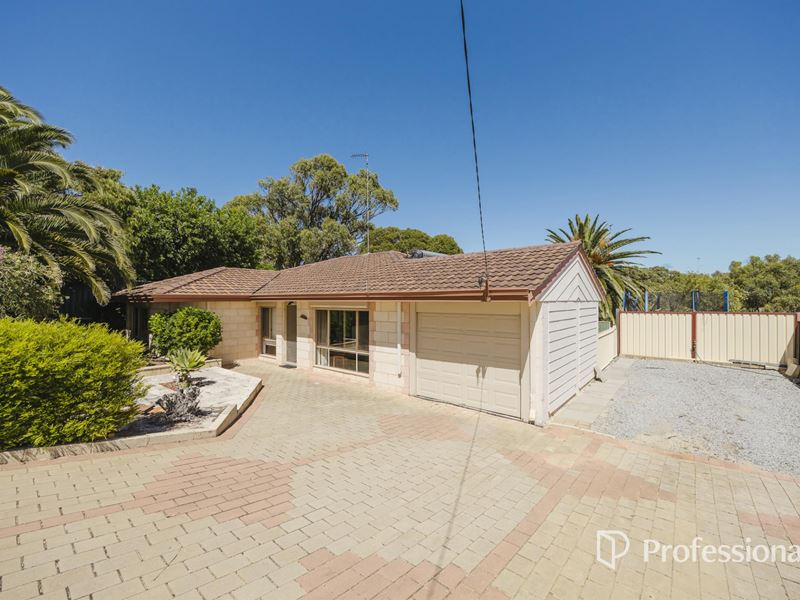 87 Lagoon Drive, Yanchep