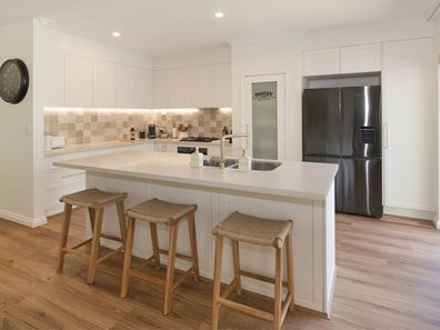19 Latrobe Place, Abbey WA 6280
