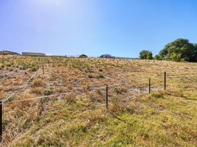 11 Seville Place, Binningup WA 6233
