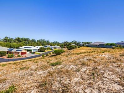 11 Seville Place, Binningup WA 6233