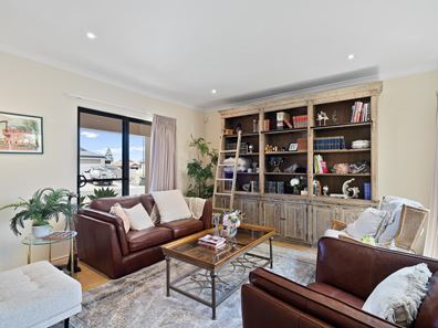 14 Sandpiper Island Retreat, Wannanup WA 6210