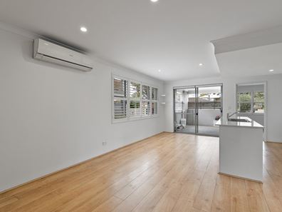 2/67 Edeline Street, Spearwood WA 6163