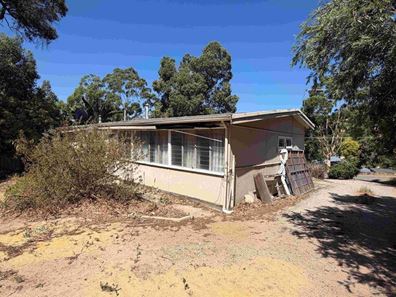 26 Marloo Road, Greenmount WA 6056