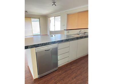 6 Dunlowe Loop, Warnbro WA 6169